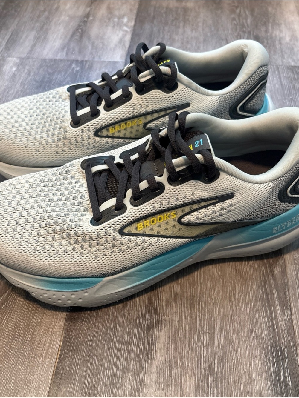 Brooks Running Shoes Men’s Glycerin GTS 21 Coconut Forged Iron Yellow Size 9